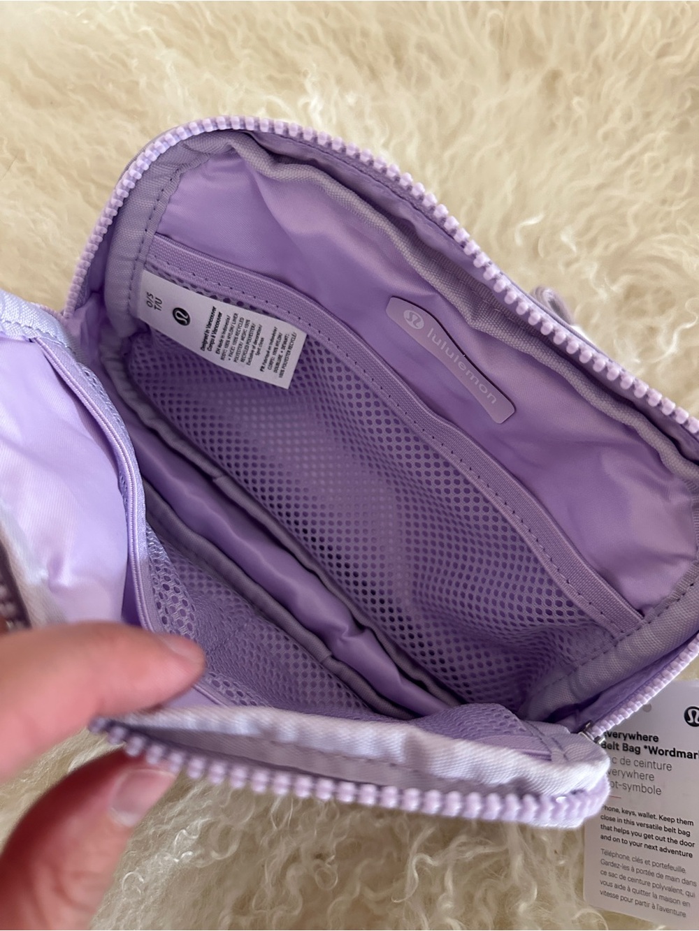 NWT Lululemon Everywhere 1L Belt Bag Lavender Light Purple - Picture 4 of 6